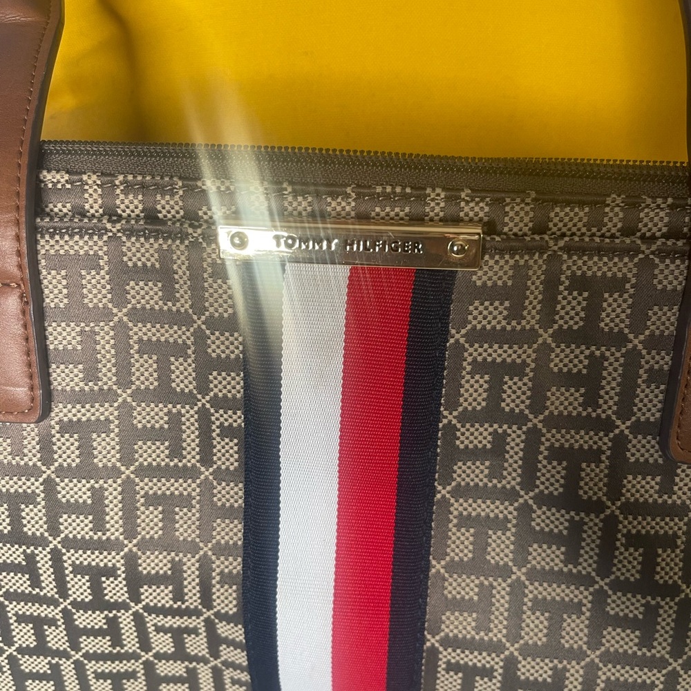Tommy Hilfiger